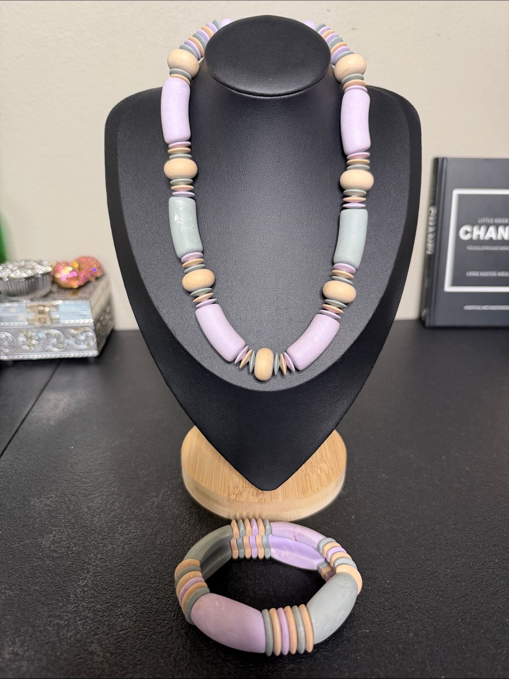 Vintage Pastel Lavender & Mint Beaded Acrylic Necklace Bracelet Set